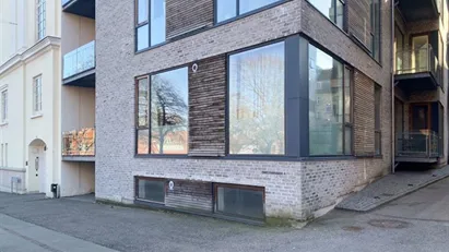 Lyst kælderlejemål centralt i Aarhus C