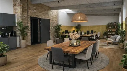 Velbeliggende mindre kontor