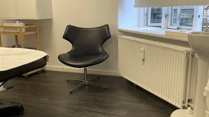 3 behandler rum til leje 3 behandler rum til leje