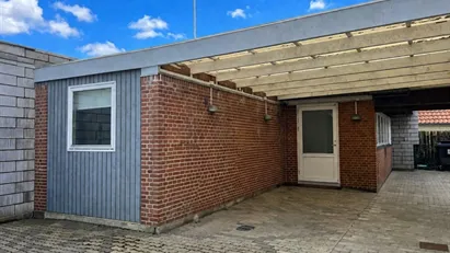 BRUGERLEJEMÅL I SLANGERUP