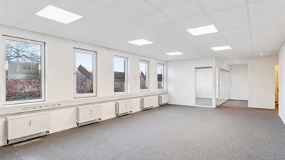 ATTRAKTIVT KLINIK/KONTOR LEJEMÅL